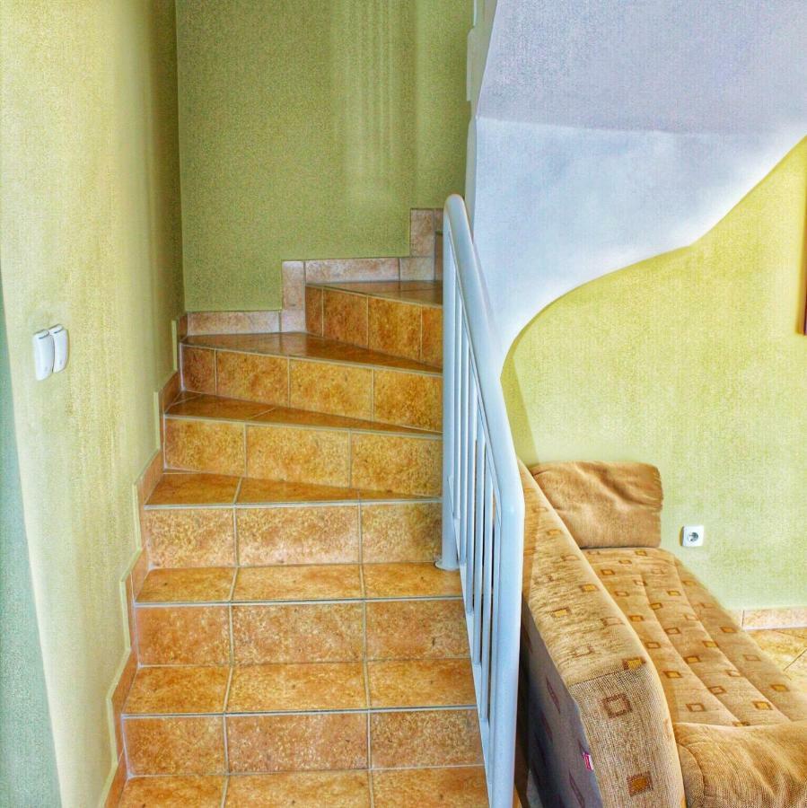 Iris Vendeghaz Appartement Hajdúszoboszló Buitenkant foto